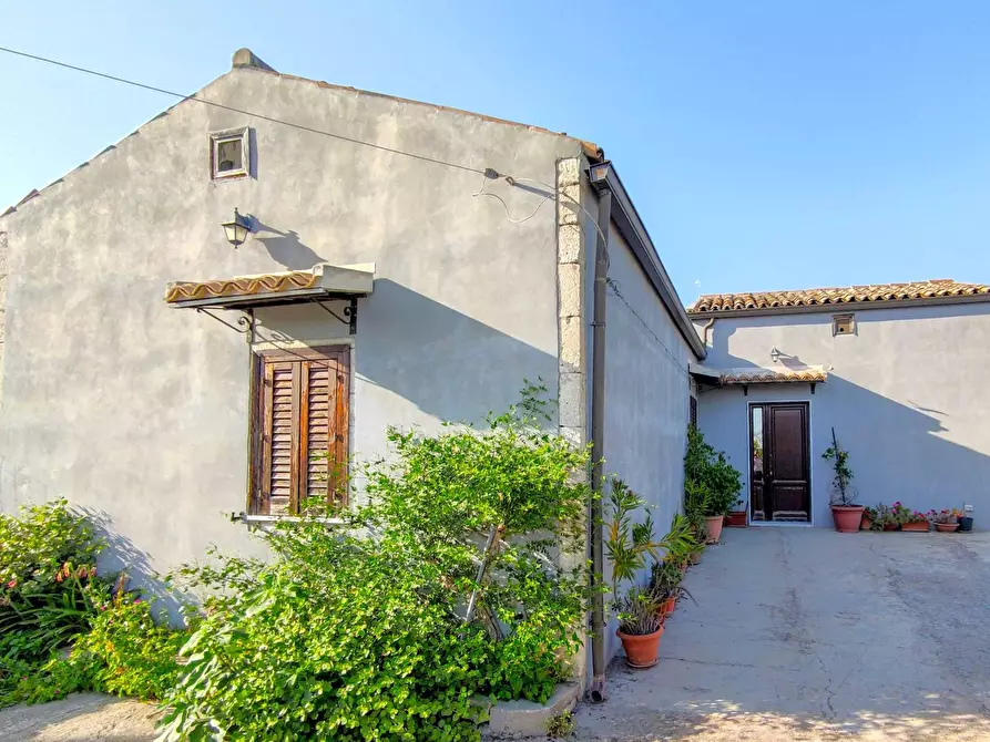 Immagine 1 di Villa in vendita  in Via Vanella 182 snc a Modica