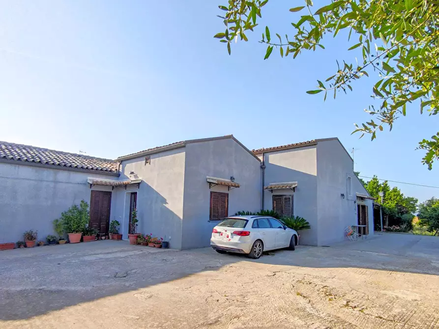 Immagine 5 di Villa in vendita  in Via Vanella 182 snc a Modica