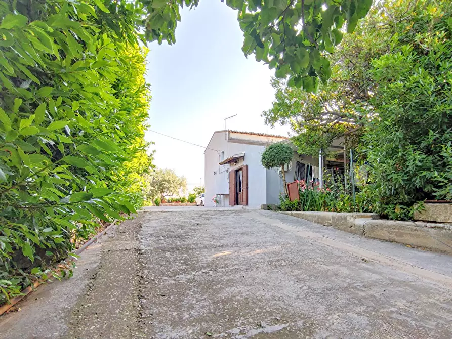 Immagine 7 di Villa in vendita  in Via Vanella 182 snc a Modica