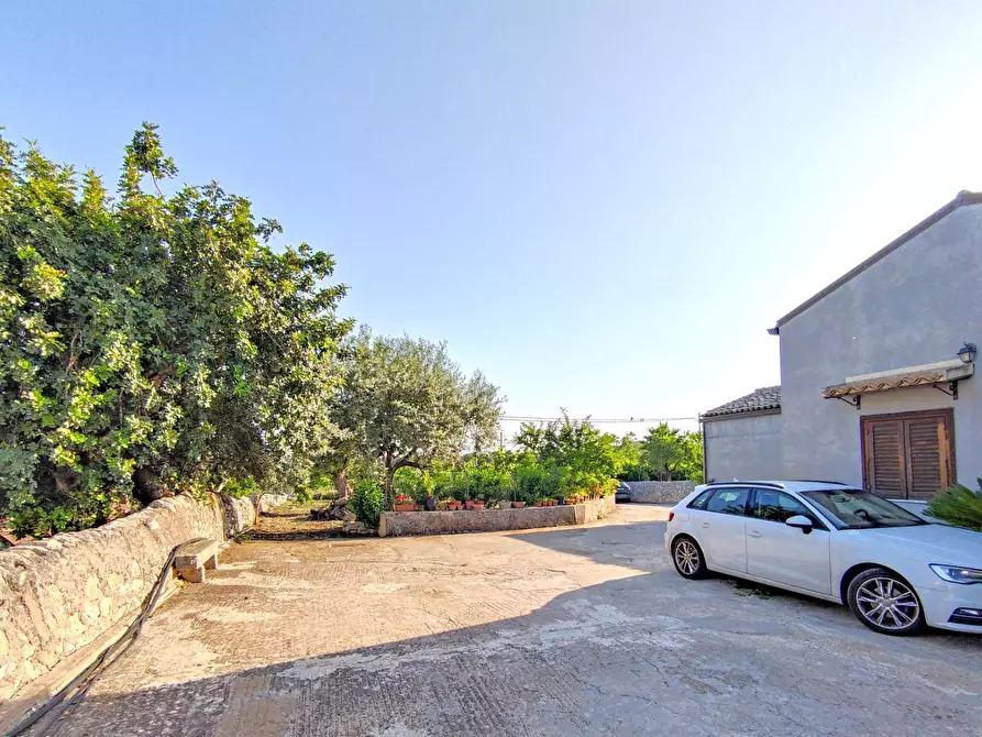 Immagine 46 di Villa in vendita  in Via Vanella 182 snc a Modica