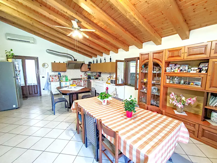 Immagine 8 di Villa in vendita  in Via Vanella 182 snc a Modica