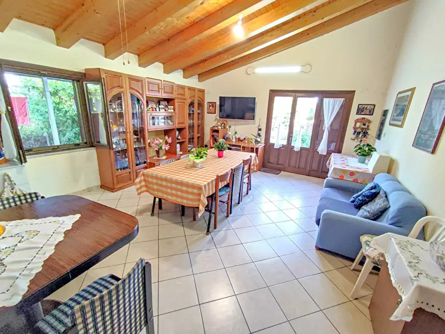 Immagine 9 di Villa in vendita  in Via Vanella 182 snc a Modica