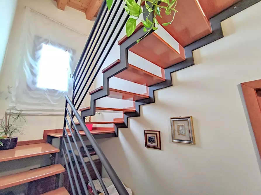 Immagine 18 di Villa in vendita  in Via Vanella 182 snc a Modica