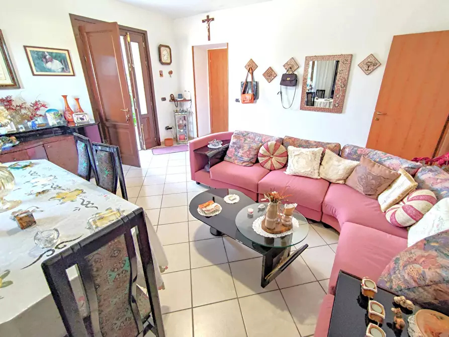 Immagine 15 di Villa in vendita  in Via Vanella 182 snc a Modica