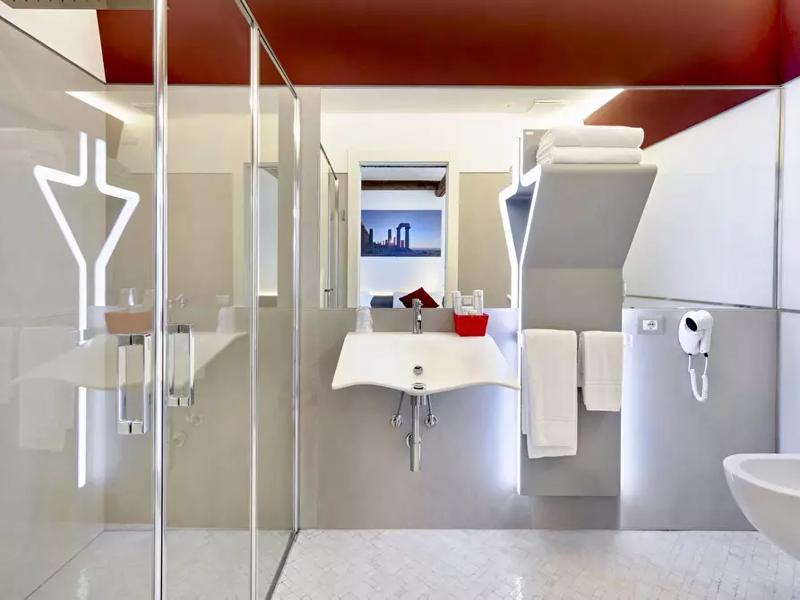 Immagine 18 di Villa in vendita  in Via Marina snc a Scicli