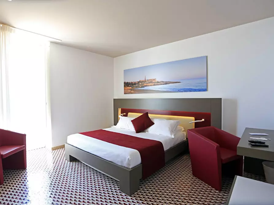 Immagine 32 di Villa in vendita  in Via Marina snc a Scicli