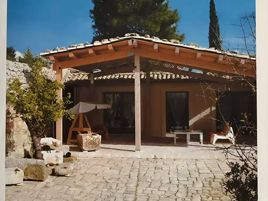 Immagine 25 di Rustico / casale in vendita  in Contrada Tresauro snc a Ragusa