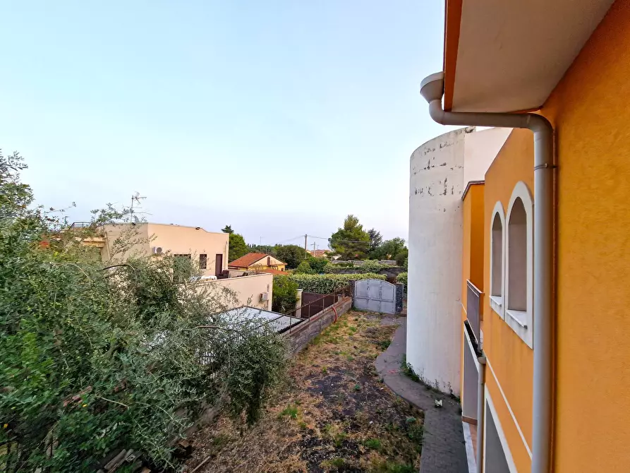 Immagine 13 di Villa in vendita  in via padre pio snc a Gravina Di Catania