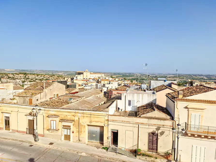 Immagine 21 di Villa in vendita  in Piazza Sant' Antonio snc a Ispica