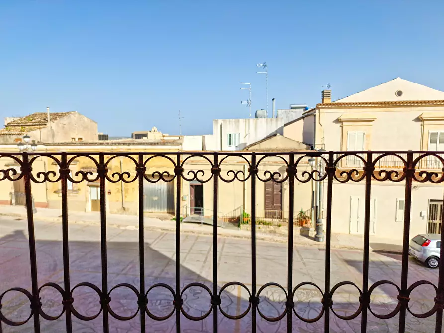 Immagine 10 di Villa in vendita  in Piazza Sant' Antonio snc a Ispica