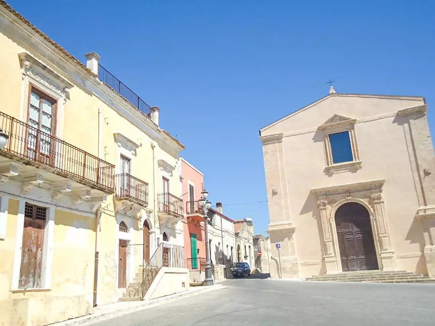 Immagine 41 di Villa in vendita  in Piazza Sant' Antonio snc a Ispica
