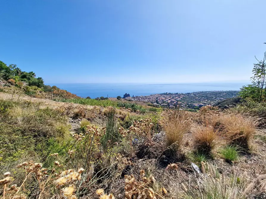 Immagine 3 di Terreno agricolo in vendita  in Via Monterosso snc a Aci Castello