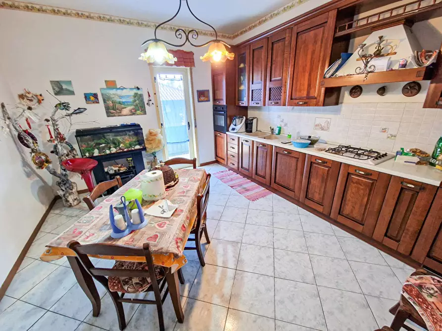 Immagine 4 di Appartamento in vendita  in Via Generale Cascino snc a Gravina Di Catania