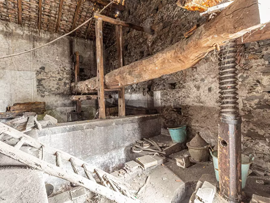 Immagine 5 di Rustico / casale in vendita  in Via Spirito Santo snc a Aci Sant'antonio