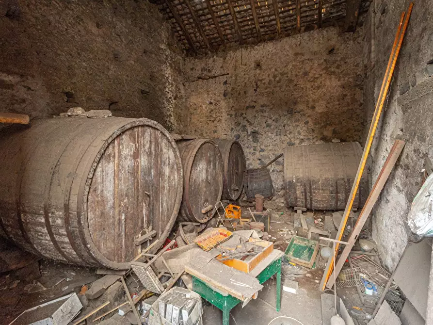 Immagine 10 di Rustico / casale in vendita  in Via Spirito Santo snc a Aci Sant'antonio
