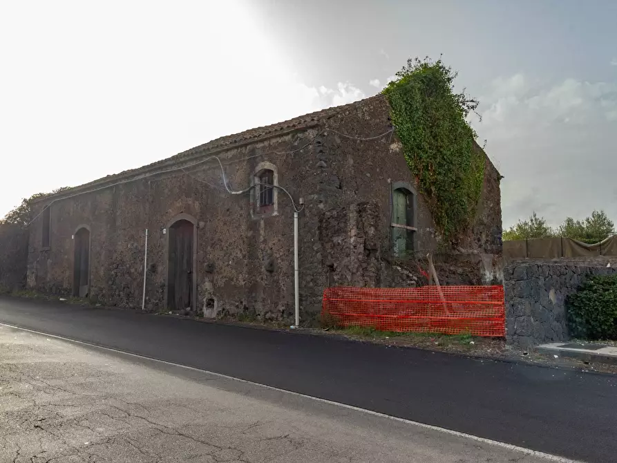Immagine 13 di Rustico / casale in vendita  in Via Spirito Santo snc a Aci Sant'antonio