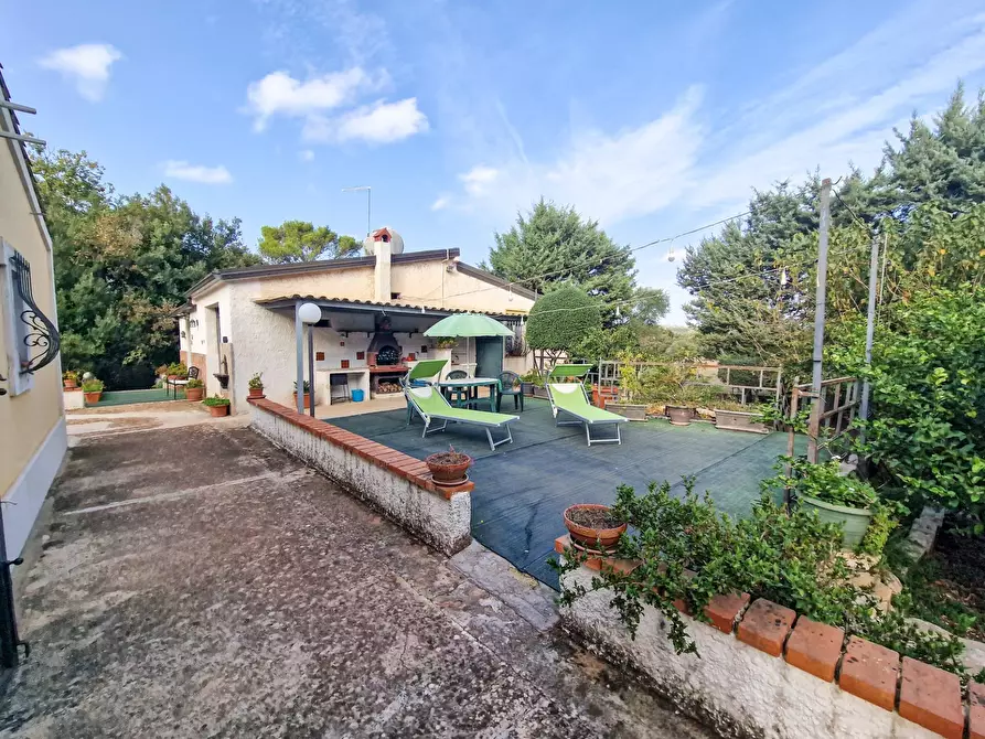 Immagine 39 di Villa in vendita  in Menghisi snc a Noto
