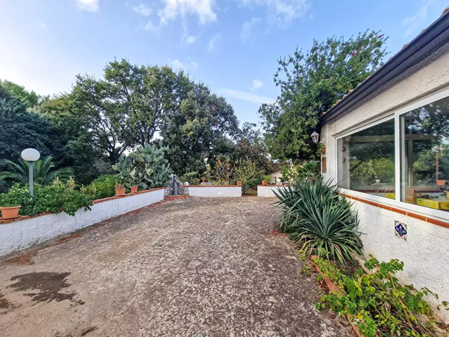 Immagine 47 di Villa in vendita  in Menghisi snc a Noto