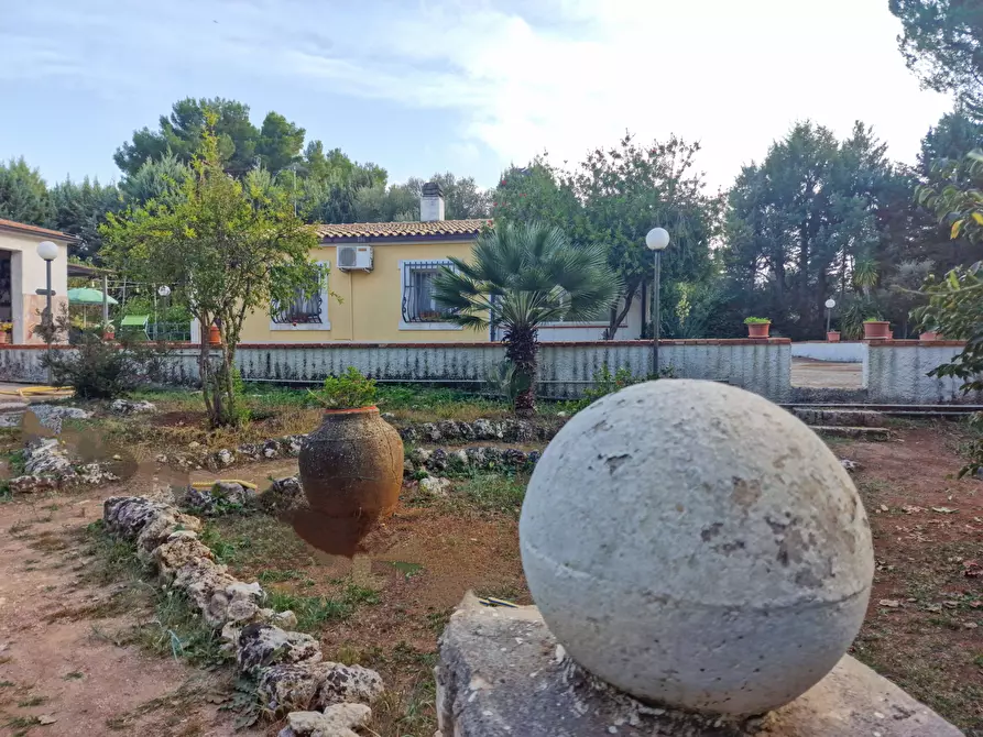 Immagine 43 di Villa in vendita  in Menghisi snc a Noto