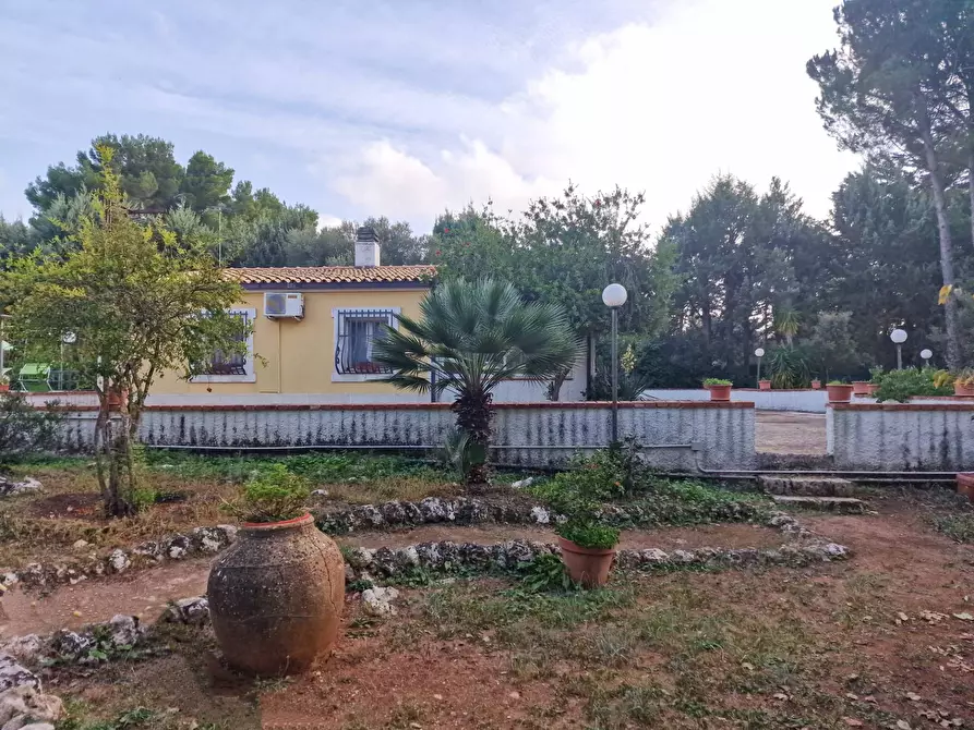 Immagine 2 di Villa in vendita  in Menghisi snc a Noto