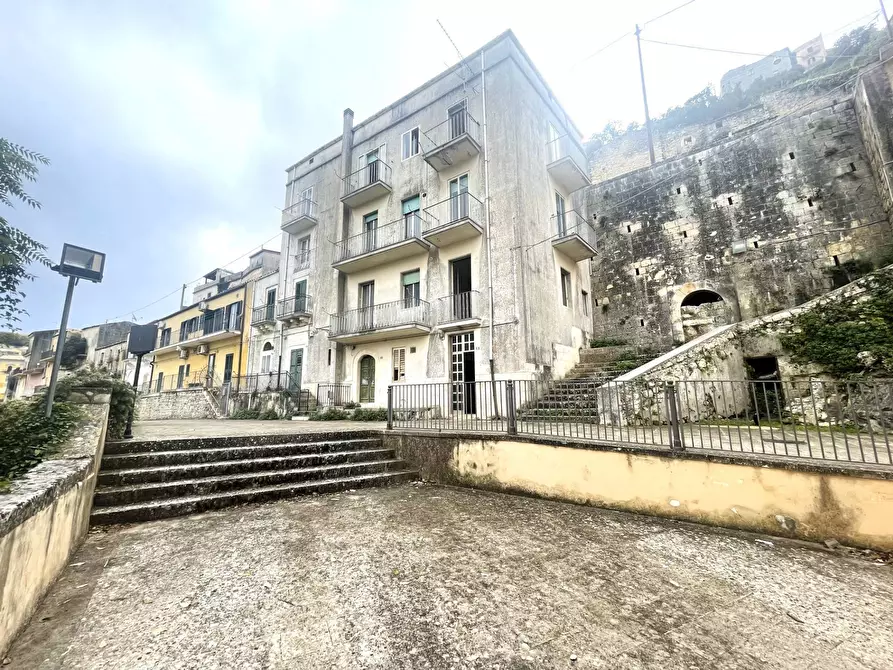 Immagine 4 di Casa indipendente in vendita  in corso mazzini a Ragusa