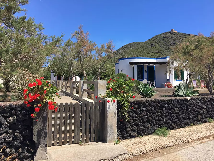 Immagine 4 di Villa in vendita  in contrada pozzolana a Lampedusa E Linosa
