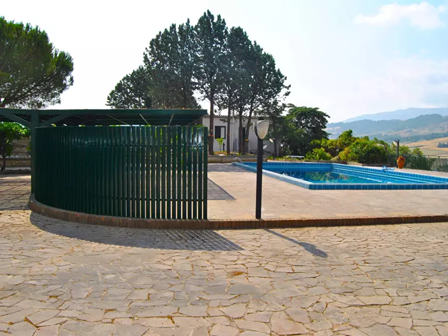 Immagine 16 di Villa in affitto  in Contrada Portelle snc a Gangi