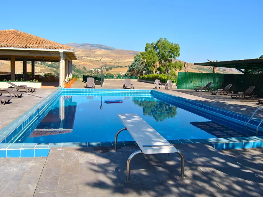 Immagine 17 di Villa in affitto  in Contrada Portelle snc a Gangi