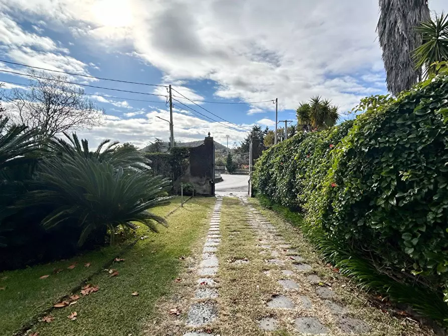 Immagine 64 di Villa in vendita  in via giuseppe garibaldi snc a Viagrande