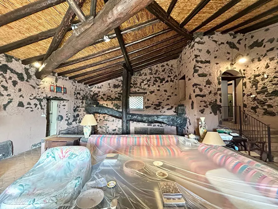 Immagine 14 di Villa in vendita  in via giuseppe garibaldi snc a Viagrande