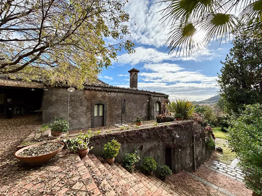 Immagine 55 di Villa in vendita  in via giuseppe garibaldi snc a Viagrande