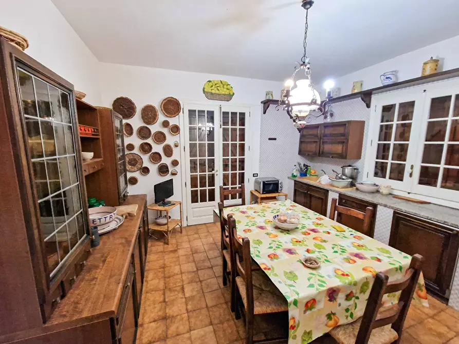 Immagine 18 di Villa in affitto  in Via Ugo Foscolo snc a Gravina Di Catania