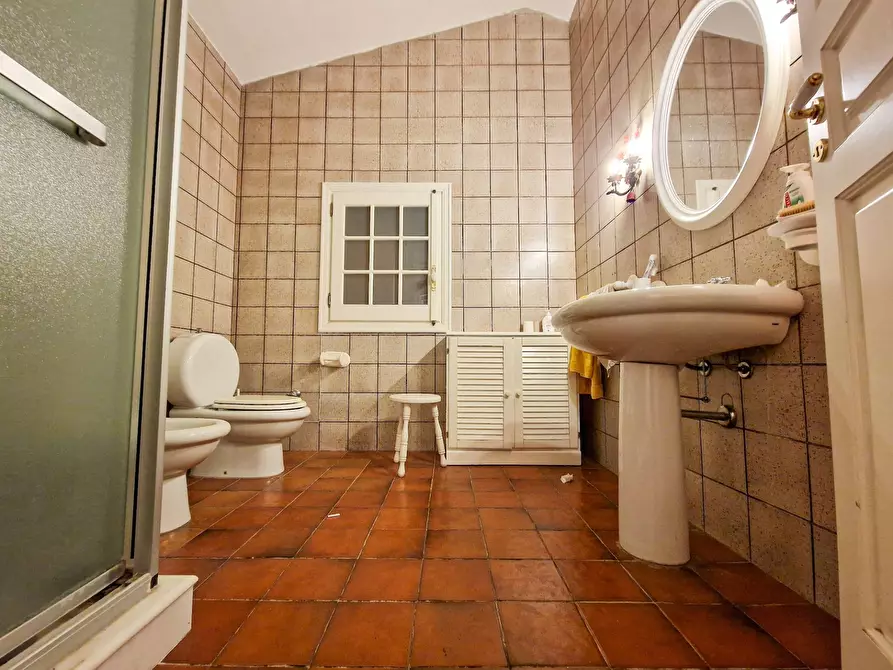 Immagine 34 di Villa in affitto  in Via Ugo Foscolo snc a Gravina Di Catania