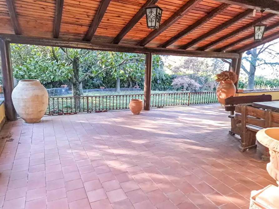 Immagine 52 di Villa in affitto  in Via Ugo Foscolo snc a Gravina Di Catania