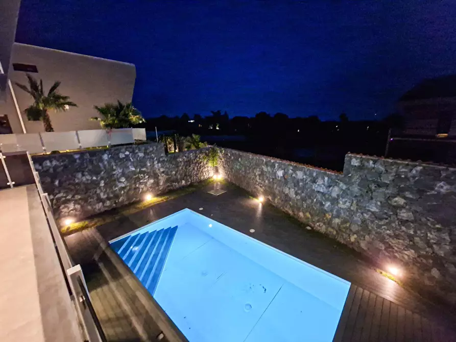 Immagine 15 di Villa in vendita  in Corso Ara Di Giove snc a Gravina Di Catania