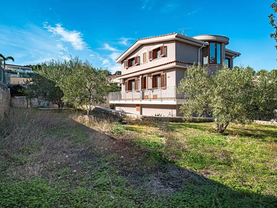 Immagine 3 di Villa in vendita  in via delle Aragoste snc a Augusta