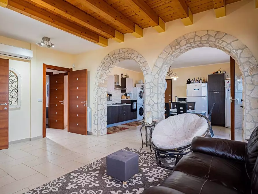 Immagine 6 di Villa in vendita  in via delle Aragoste snc a Augusta