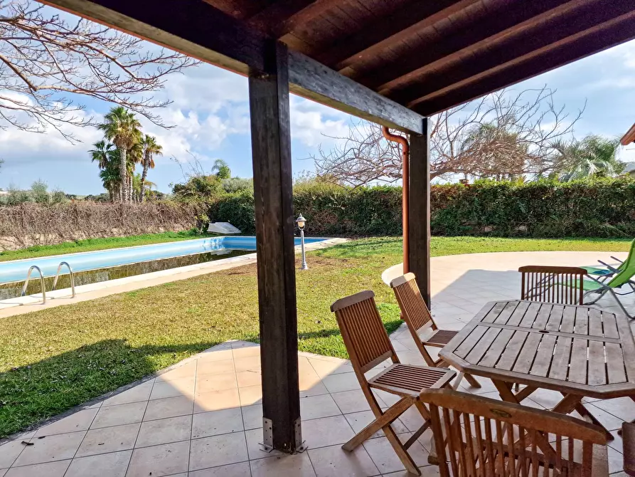 Immagine 27 di Villa in vendita  in Viale Enzo Ferrari snc a Scicli