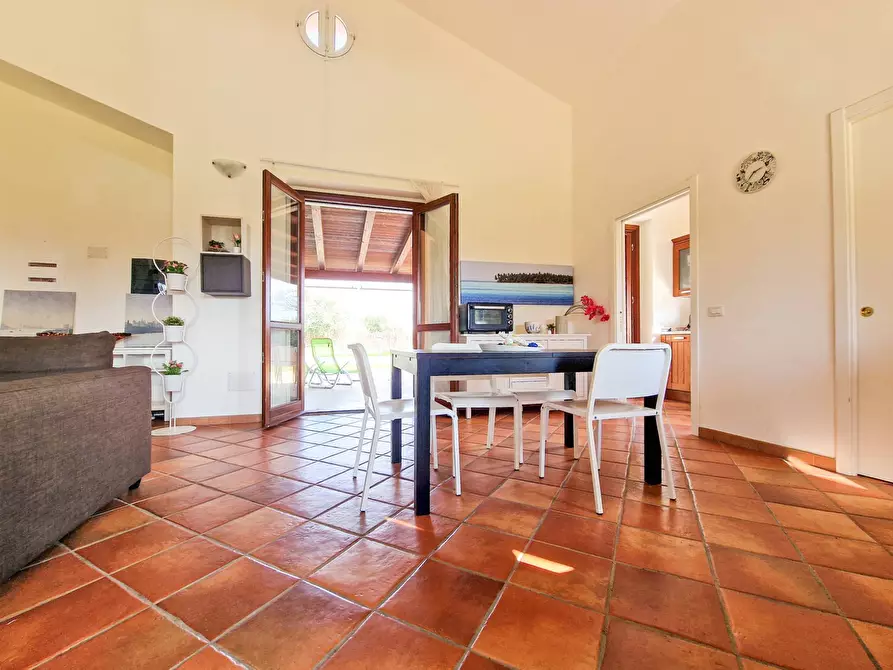 Immagine 9 di Villa in vendita  in Viale Enzo Ferrari snc a Scicli