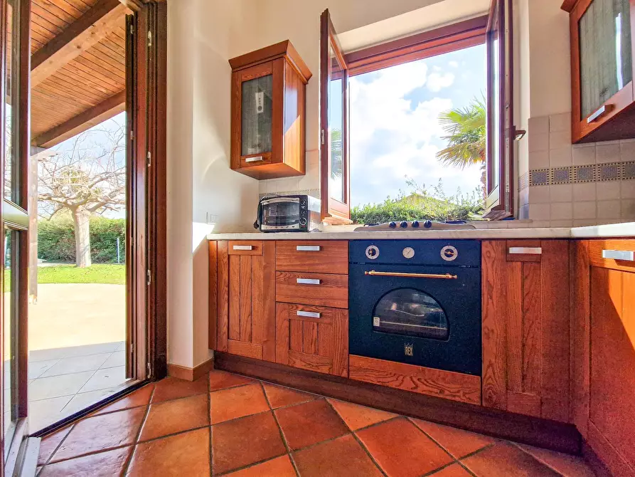 Immagine 16 di Villa in vendita  in Viale Enzo Ferrari snc a Scicli