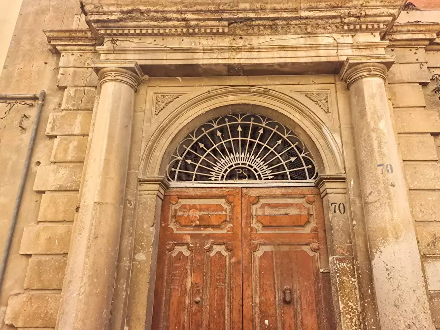 Immagine 3 di Casa indipendente in vendita  in Via Felice Cavallotti snc a Leonforte