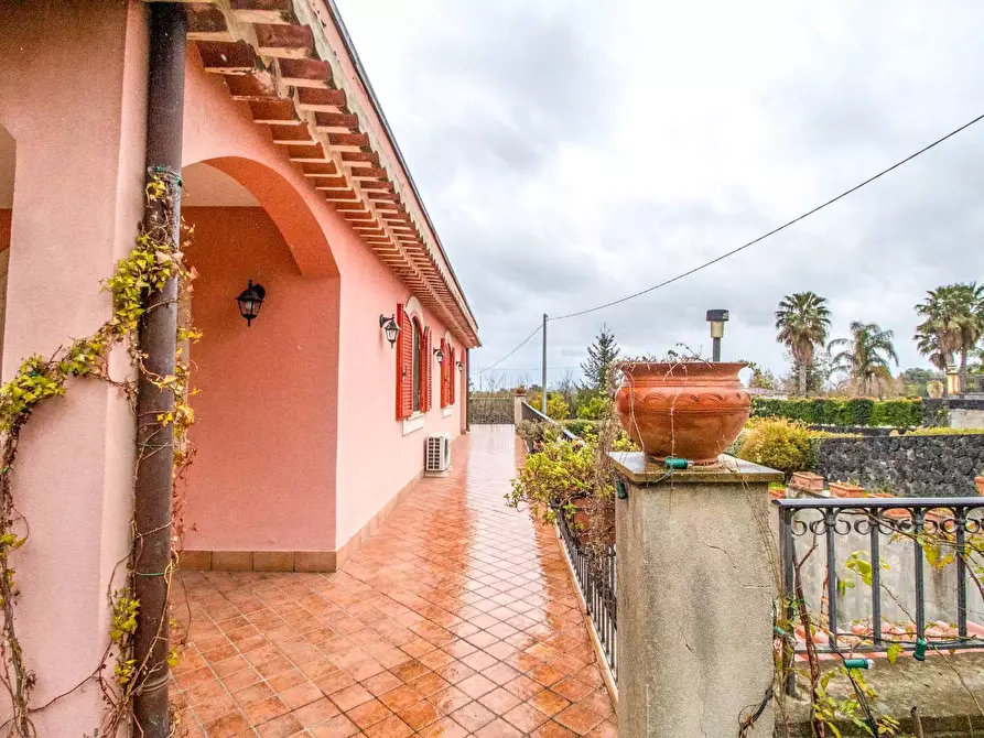 Immagine 11 di Villa in vendita  in via petrone snc a Aci Bonaccorsi