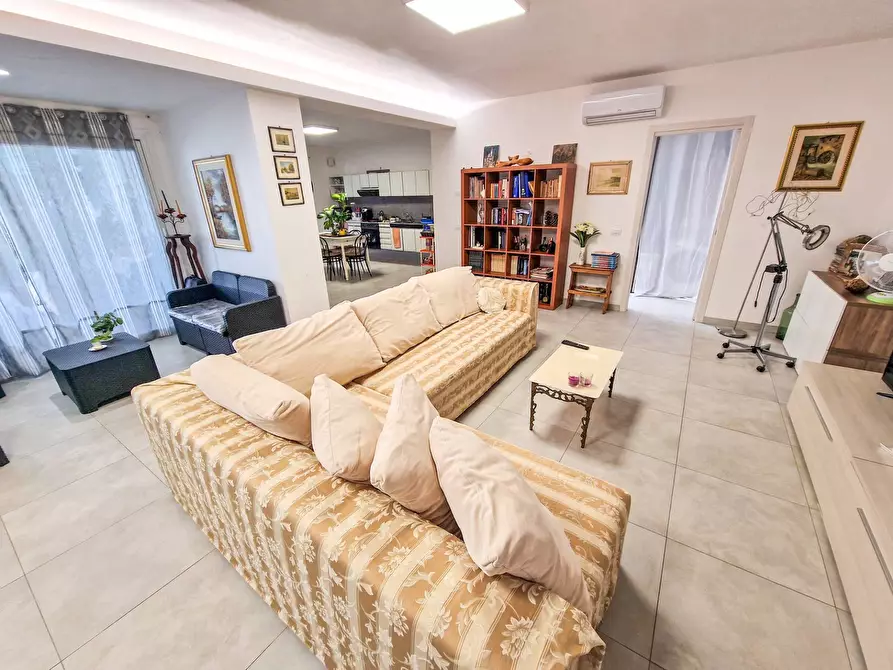 Immagine 5 di Villetta a schiera in vendita  in vicinale zagarone snc a Scicli