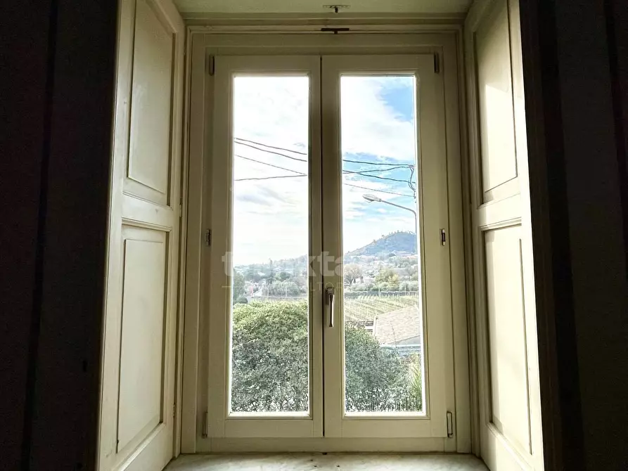 Immagine 40 di Villa in vendita  in via giuseppe garibaldi snc a Viagrande