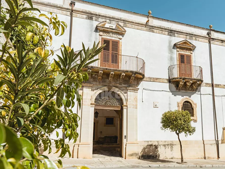 Immagine 2 di Palazzo in vendita  in Via Sipione snc a Rosolini