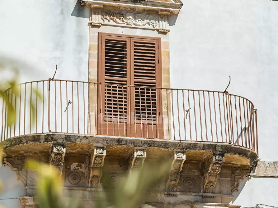 Immagine 3 di Palazzo in vendita  in Via Sipione snc a Rosolini