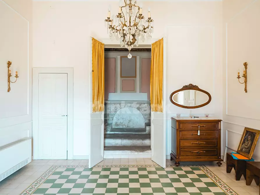 Immagine 16 di Palazzo in vendita  in Via Sipione snc a Rosolini