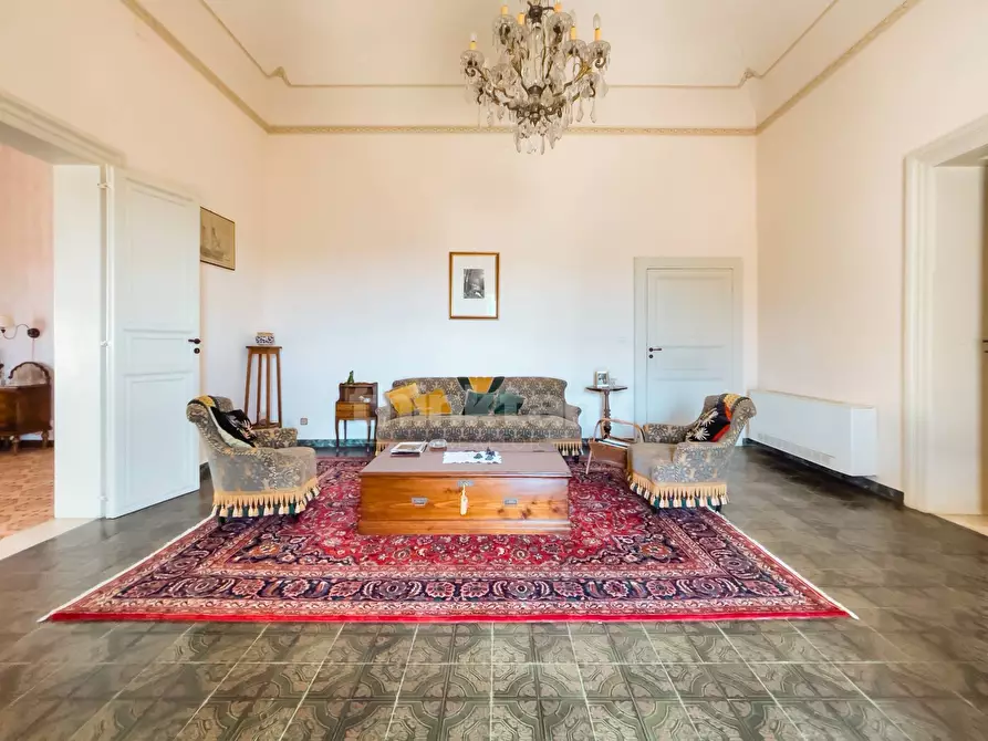 Immagine 20 di Palazzo in vendita  in Via Sipione snc a Rosolini