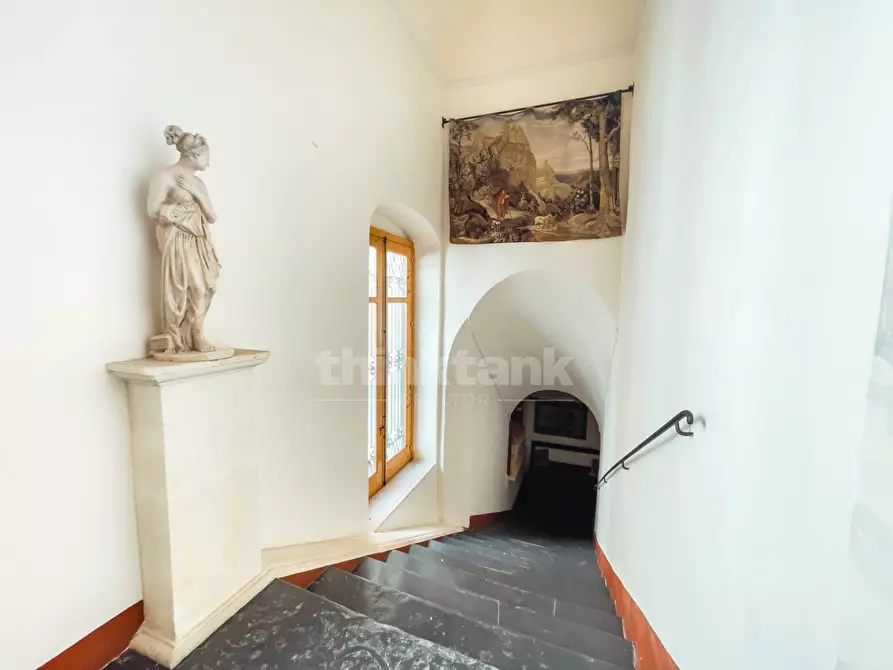 Immagine 37 di Palazzo in vendita  in Via Sipione snc a Rosolini