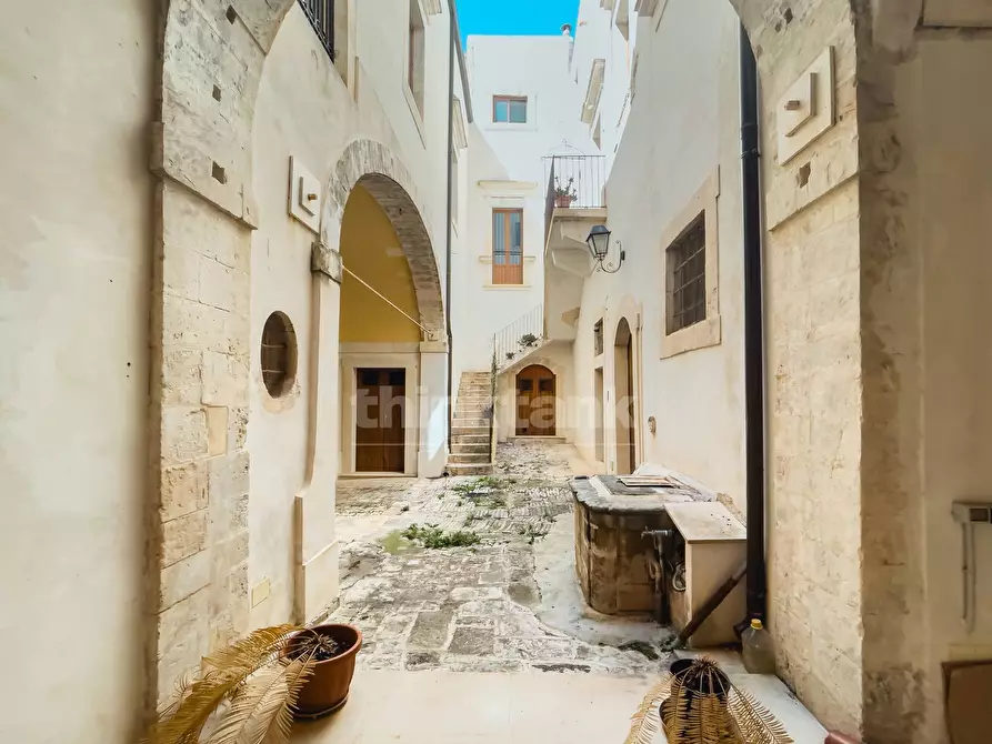 Immagine 8 di Palazzo in vendita  in Via Sipione snc a Rosolini